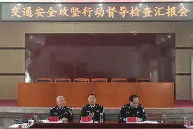 安康市公安局交警支队王鹏支队长带队深入宁陕大队检查指导工作图片