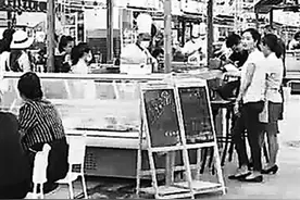 文昌清澜半岛推出多功能精品“花车旅游”集市图片