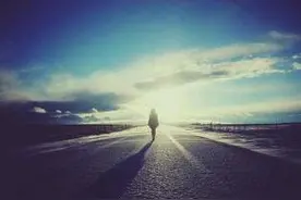 一句话描述你学生时代的爱情图片