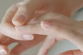 简单有效的一招：缓解“键盘手”的症状图片