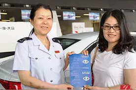 买车直接在4S店交购置税！株洲首张购置税完税证明发出图片