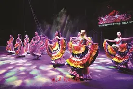 动物园夏季狂欢夜启幕 国际大马戏惊艳锡城图片