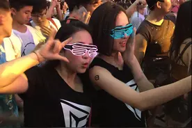 风暴电音节开幕  百大DJ齐聚蓉城图片