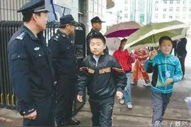 暮然：有的人，天生的好人缘图片