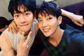 李准基instagram晒和EXO伯贤自拍照图片
