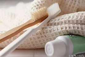 牙膏的14个你不知道的小妙用图片