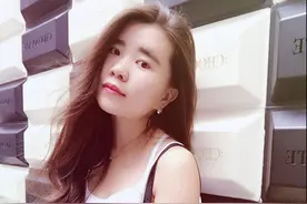 图虫人像|三里屯街拍，来三里屯的美女都喜欢卷发大波浪图片