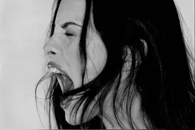 抓狂的女人，如何安慰？图片