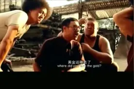 电影片段：王宝强跟刘昊然被绑了，就问你们慌不慌视频封面