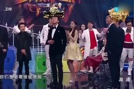 邓超接受惩罚被喷脸, 兄弟团纷纷来看他五官特写