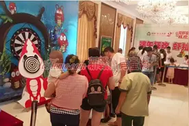 人多虾蠢，赣州恒大名都钓虾大战白热化！图片