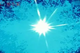 第一首也是唯一一首人间体亲自演唱的OP！