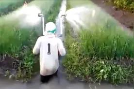 把抽水泵改造成浇地神器，农村大叔这操作绝了