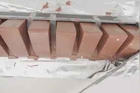 如何制作巨型 TOBLERONE 巧克力视频封面