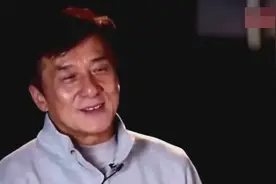 成龙含泪说出不认女儿的苦衷，亲口承认上百亿财产这样分配！视频封面