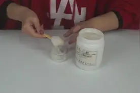 香水喷了没有味道？时尚达人教你一招，不仅香味四溢还能滋润皮肤视频封面