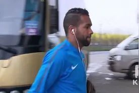 中超-权健苏宁抵达球场 锋线对决莫德斯特PK特谢拉