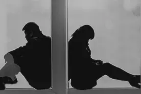 异性交友技巧：如何用微信和附近的人打招呼图片