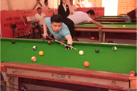 华建杯中式台球精英赛预赛持续进行 竞争愈发激烈图片