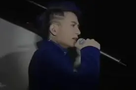 Beyond黄家驹诞辰54周年 欢子演唱《海阔天空》致敬图片