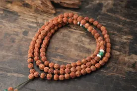 不同的文玩手串寓意不同，看看你适合哪一类型的！图片