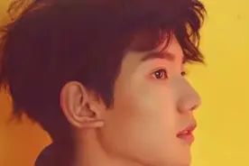 TFBOYS王俊凯王源易烊千玺杂志写真，三小只都是青春最美好的模样视频封面