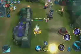 国服第一李白剑仙露娜在青铜局约架被暴揍，观众不忍直视哈哈视频封面