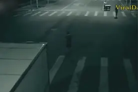 监控下的飞快速度救人，至今未解之谜视频封面