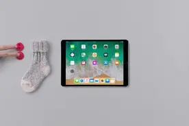 iPad 使用窍门 - 怎样在iPad上同时使用两款 app视频封面