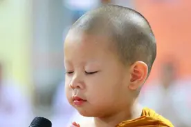 泰国小沙弥nongkorn，萌化你的心图片