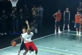 “打出名堂”闪耀上海 科比登场变身单挑王视频封面