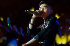 BIGBANG权志龙独白：我应存在的地方不是流言而是舞台中心图片