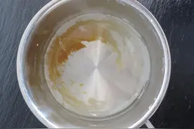 锅底的水垢堆积太多无法清理？将这种常见粉末倒进去竟有奇效图片