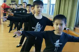 《燃少》舒淇钟爱夏之光曾被称为第二个黄豆豆图片