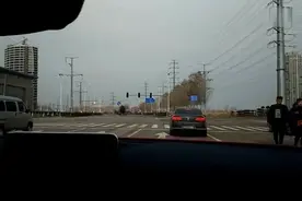 奔驰GLA试驾视频封面