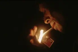 各种新式打火机适合更酷的你，快扔了一次性打火机吧图片