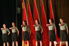 兵哥哥元气满满，要嫁就嫁当兵的！图片