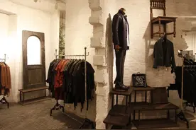 工装服装店这么惊艳~难怪店铺销售额提升了20%！图片