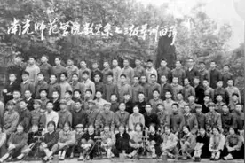 周啸天谈毕业：“林花谢了春红，太匆匆”图片