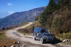 吉姆尼自驾川藏线，走318老路赏二郎山壮美风景，寻找失去的情怀视频封面