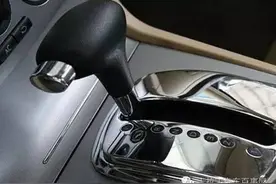 自动挡车型突然熄火怎么办 两部件无法工作图片