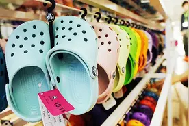 美国医生警告：Crocs洞洞鞋久穿恐致脚趾畸形图片