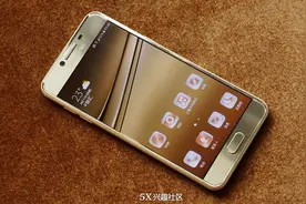 如何评价“刚刚好”的三星盖乐世C系列手机图片