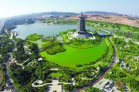 南宁五象湖地价一年翻一番，房价直逼凤岭，凭什么！图片