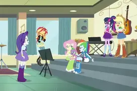 小马宝莉：变成人形的苹果嘉儿也好美哦，帽子也很帅气哦