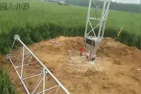 农村里的蜘蛛侠，两人两天建好上百米的测风塔，他们是真正的英雄视频封面