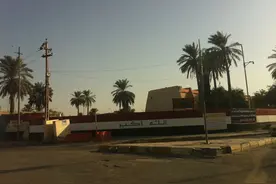 伊拉克警察误以为我带的东西是炸弹，当我解释后他说：中国造，牛图片