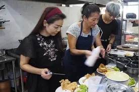 马航前华裔空姐开食店：用妈妈的味道凝聚家的时光图片
