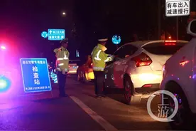 “还剩大半瓶酒，不浪费”，节约的他为此付出惨重代价图片
