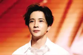 薛之谦发布新歌《摩天大楼》图片